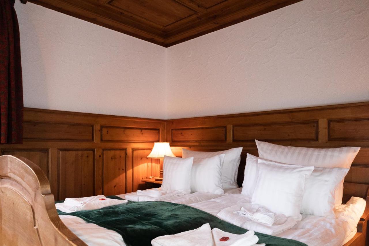 Hotel Zum See, Titisee Bagian luar foto