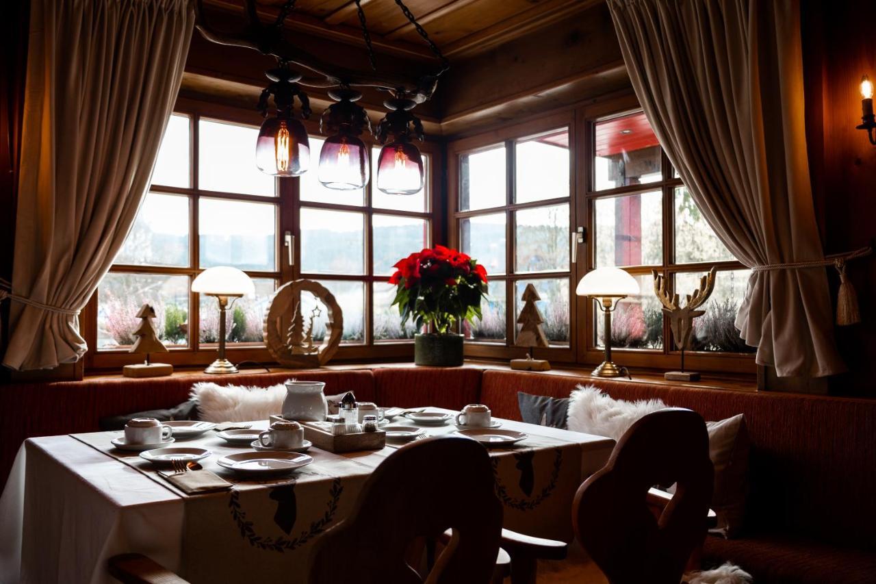 Hotel Zum See, Titisee Bagian luar foto